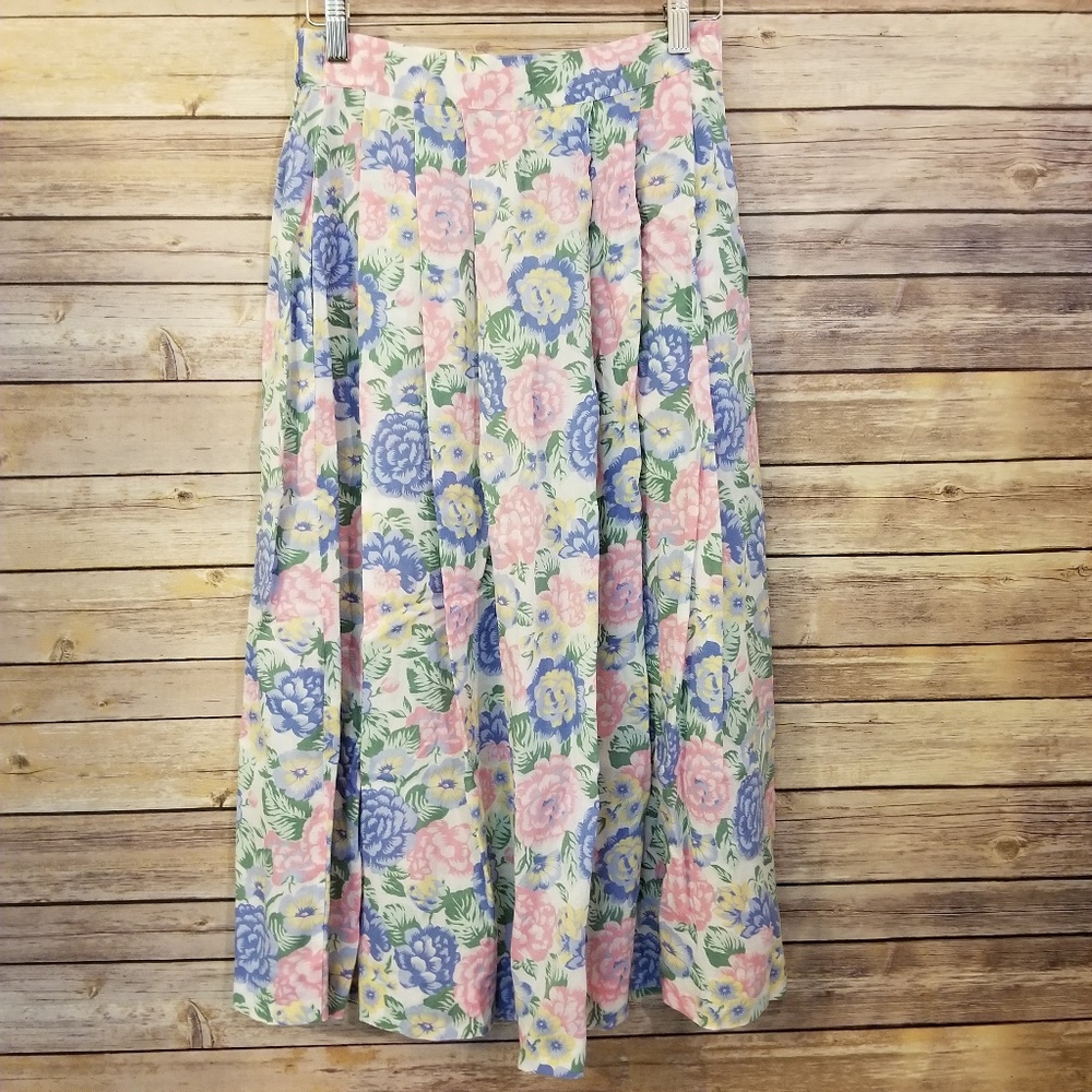 Vintage Vtg ❤ Light Pleated Floral Maxi Skirt